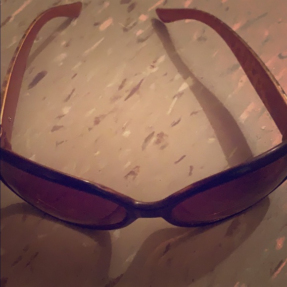 Accessories - Leopard sunglasses